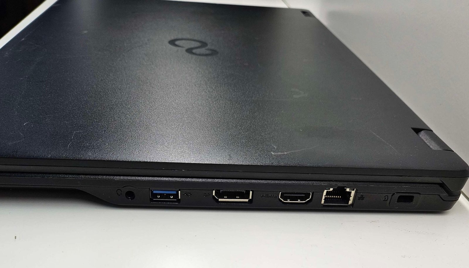 Fujitsu Lifebook E5511 i5-1135g7 / 16gb / 256gb (Generalüberholt)