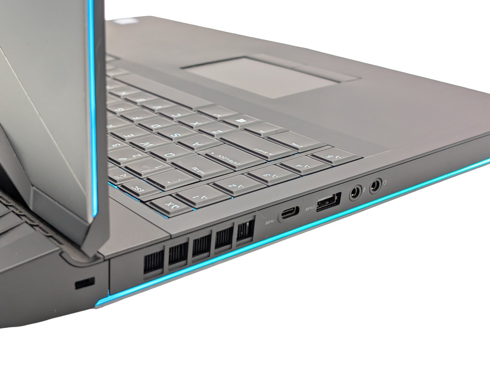 Alienware 17 R4/i7-7820HK/16GB/1TB/GTX1080 8GB (ODNOWIONY)