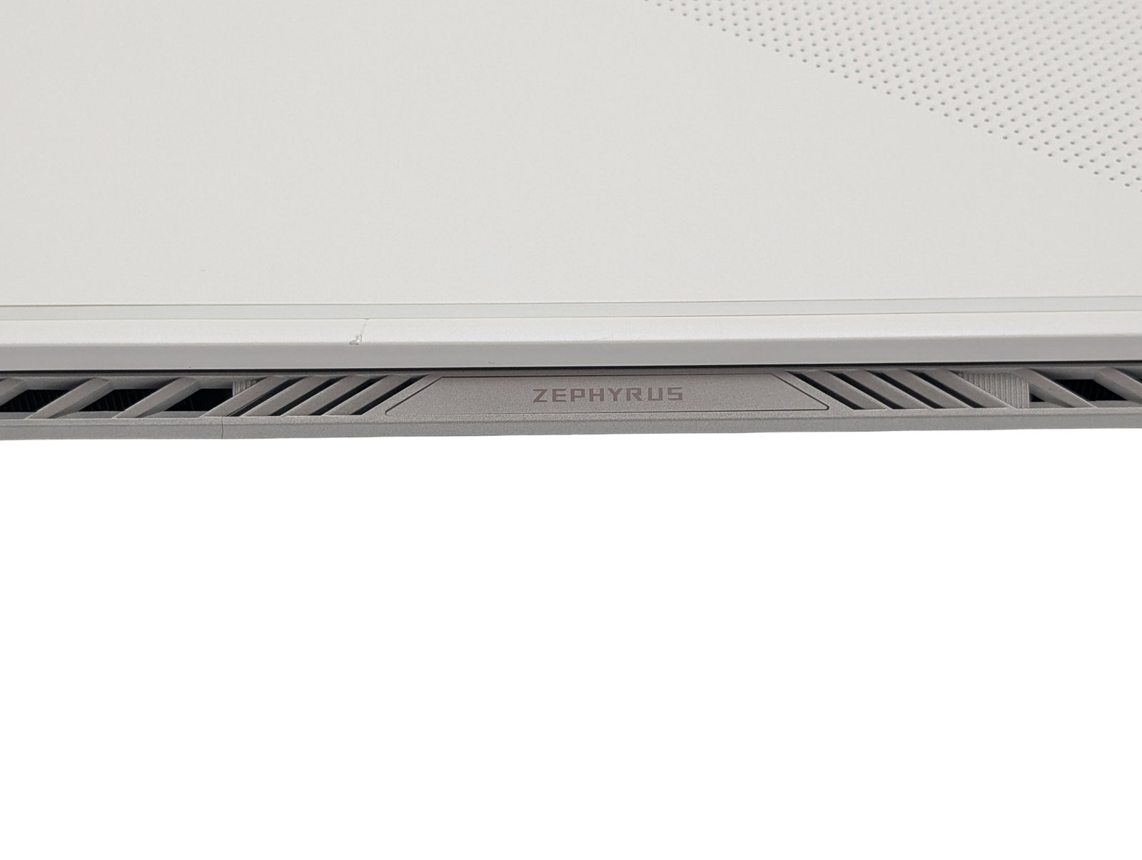 ASUS ROG Zephyrus G14/Ryzen 7 4800HS/16GB/512GB/RTX 2060 6GB (ATNAUJINTAS)